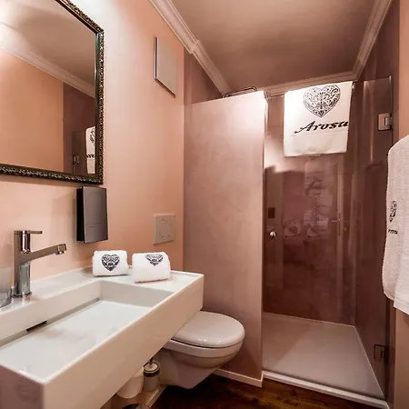 Hotel Touring 2*
